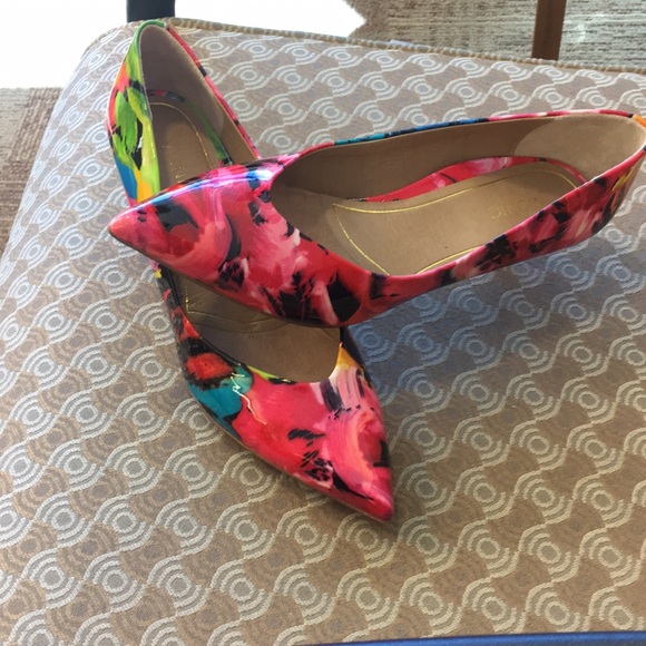 vionic josie kitten heel red